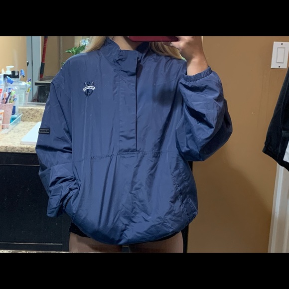 Windbreaker - Picture 3 of 3